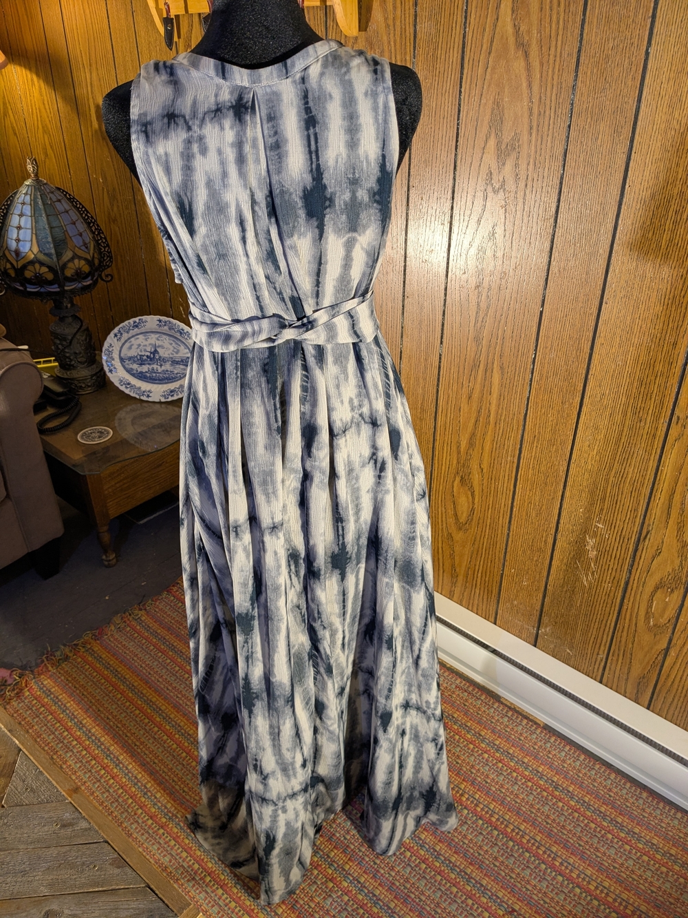 REMA Aparellel Sleeveless Navy and White Tie-Dye Marie Maxi SwingDress with Belt - Picture 5 of 7